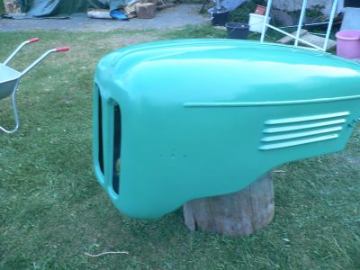 Kramer Traktor Motorhaube fertig